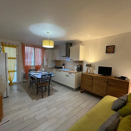 Appartement Cosy Sete, 2 Pieces, 4 Pers, Rez-de-chaussee, Wifi, Animaux Admis - Fr-1-338-599